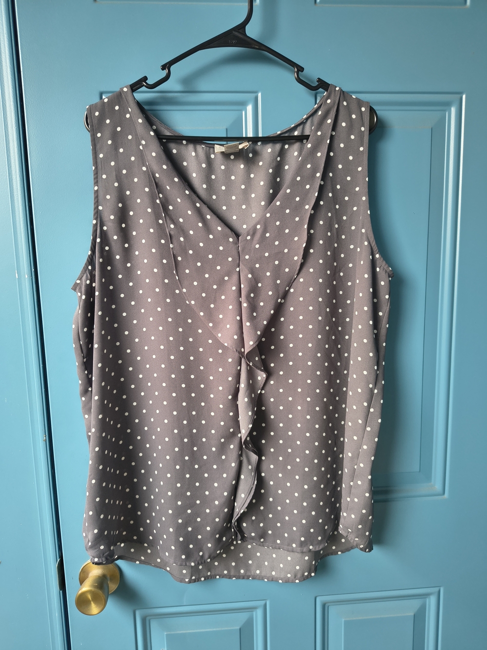 LOFT Gray Polka Dot Ruffle Sleeveless Blouse